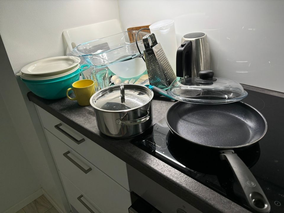 Setti astioita ja keittiövälineitä halvalla!!