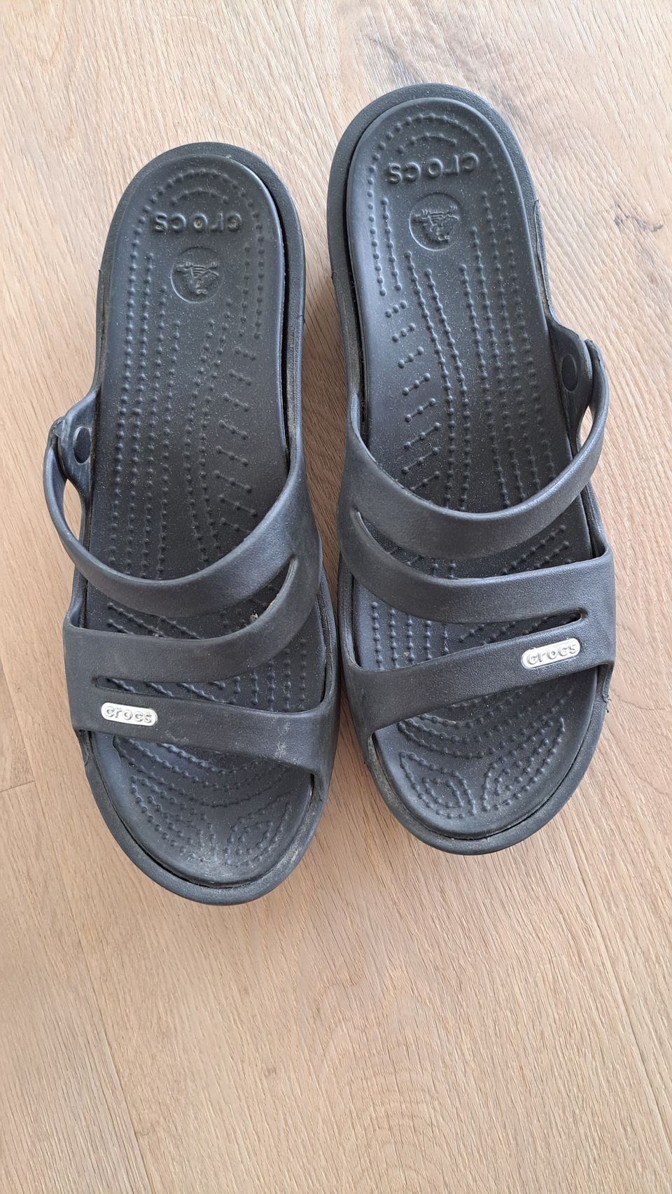 Crocsin sandalit W8