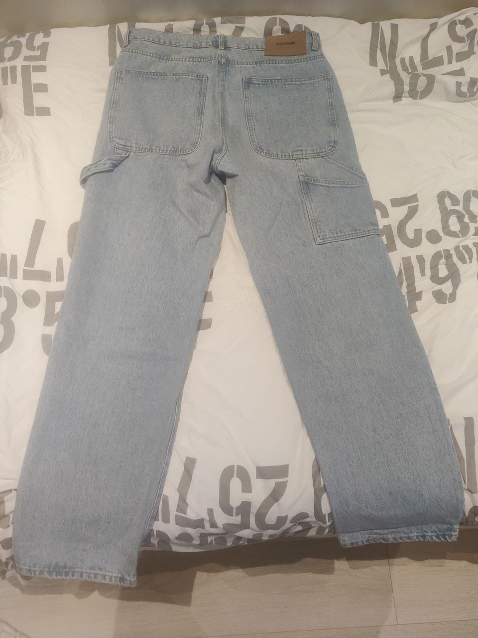 EightyFive Baggy Jeans with Loop