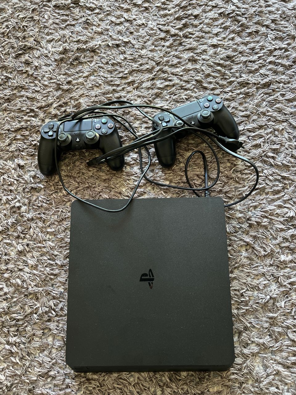 PS 4