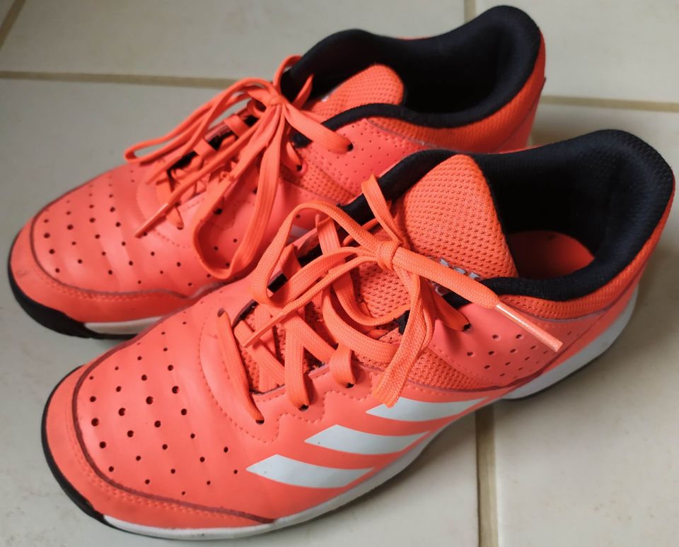 Adidas court stabil lenkkarit 37 1/3