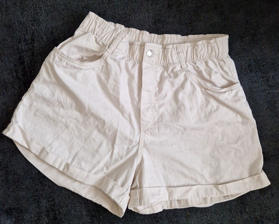 H&M rennot shortsit