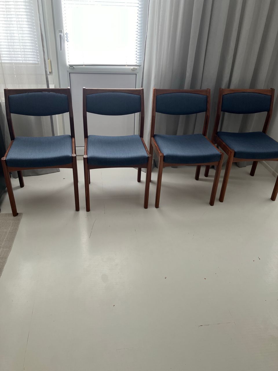 Vintage tuolit