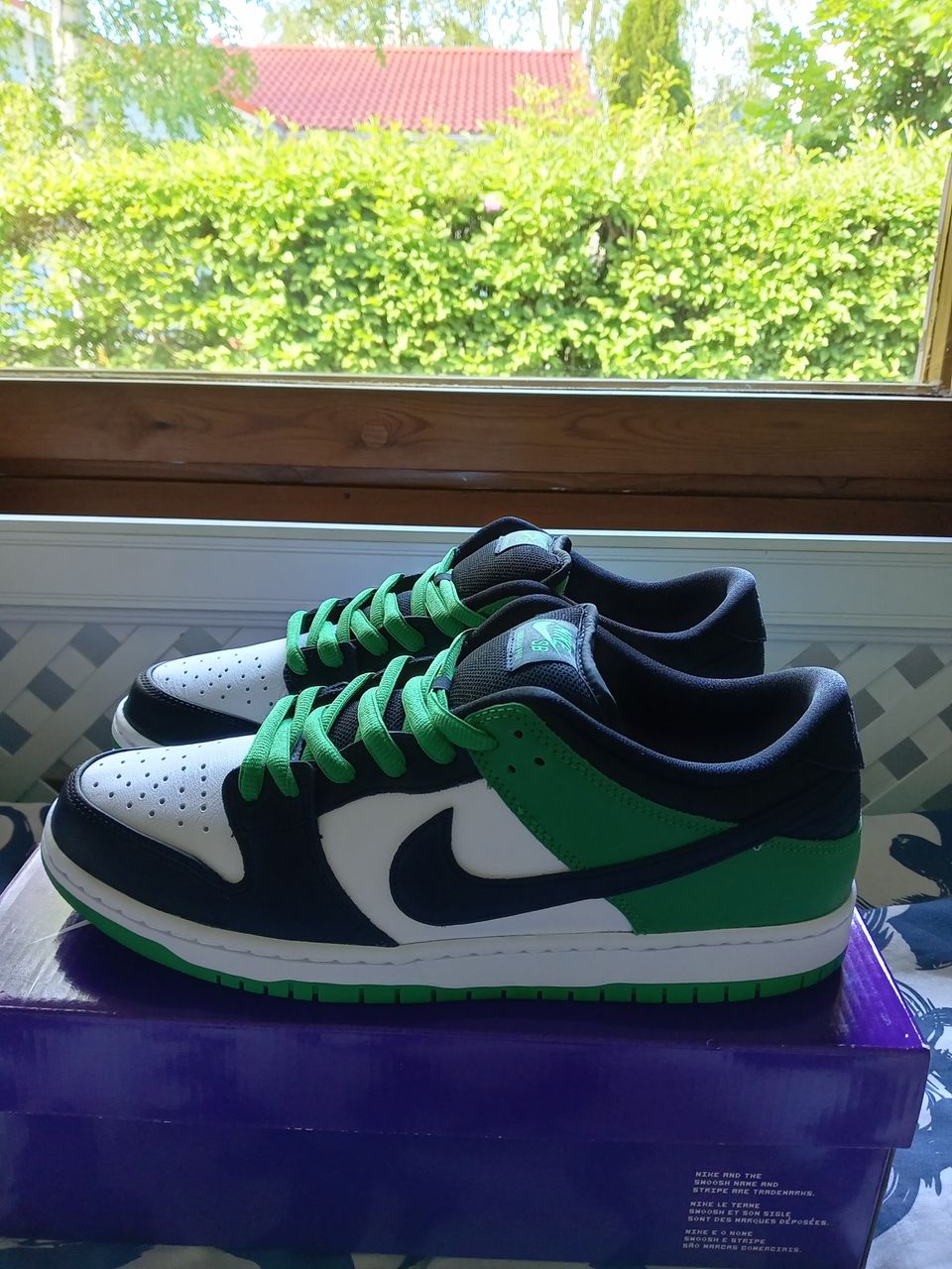 WTS Nike SB Dunk Low Classic Green