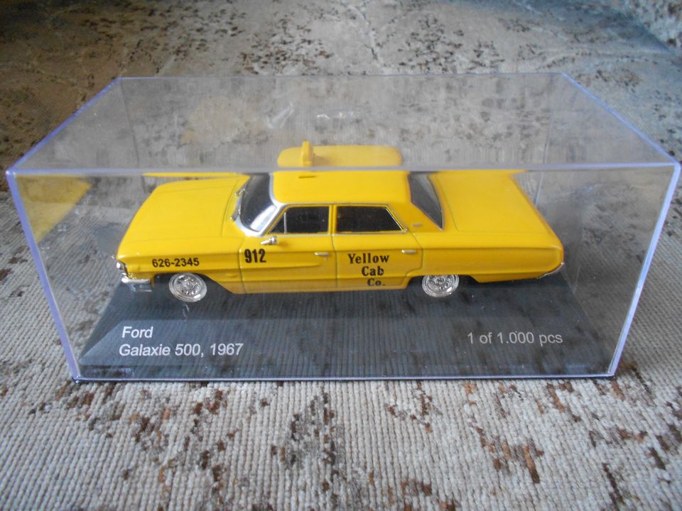 Ford Galaxie 500 - 67 1:43 Pienoismalli