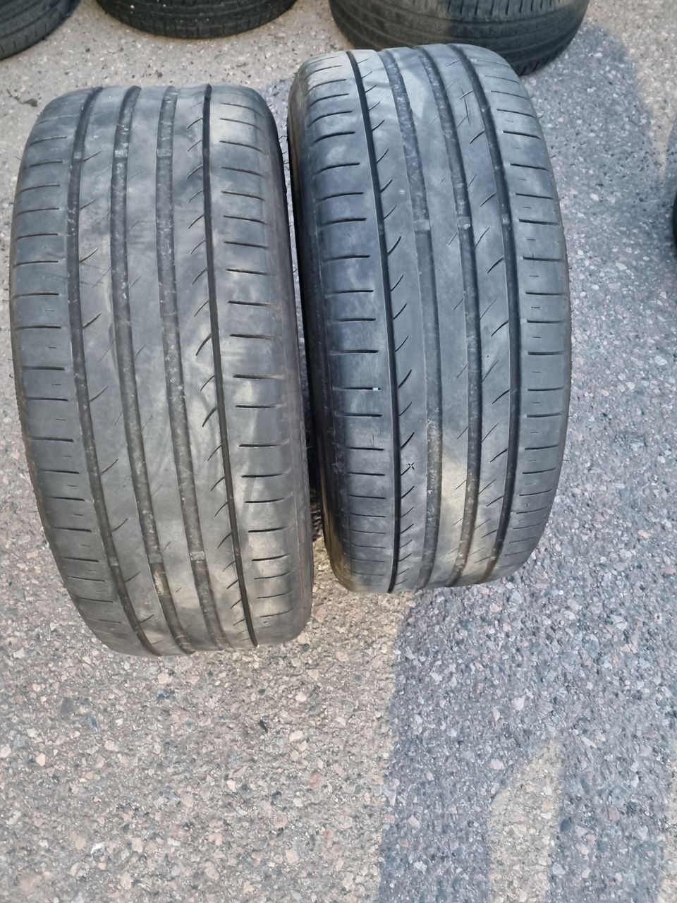 225/45 R18 kesärenkaat 2kpl