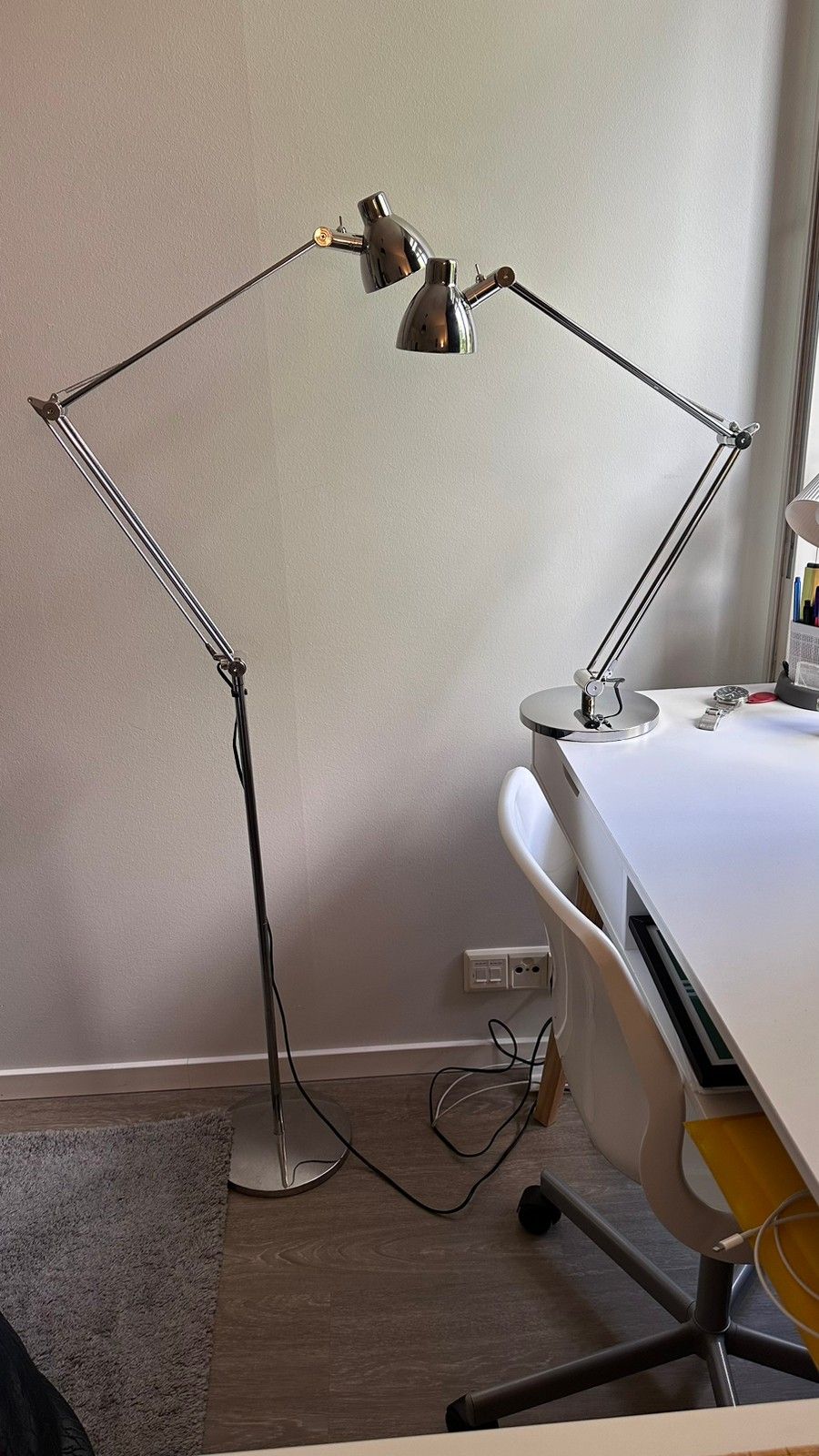 Ikean pöytä- ja lattiavalaisimia _lamppu