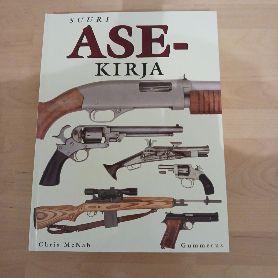 Kirja: Suuri asekirja....