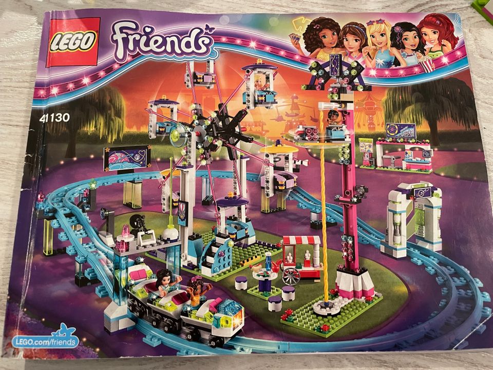 Lego Friends huvipuiston vuoristorata 41130