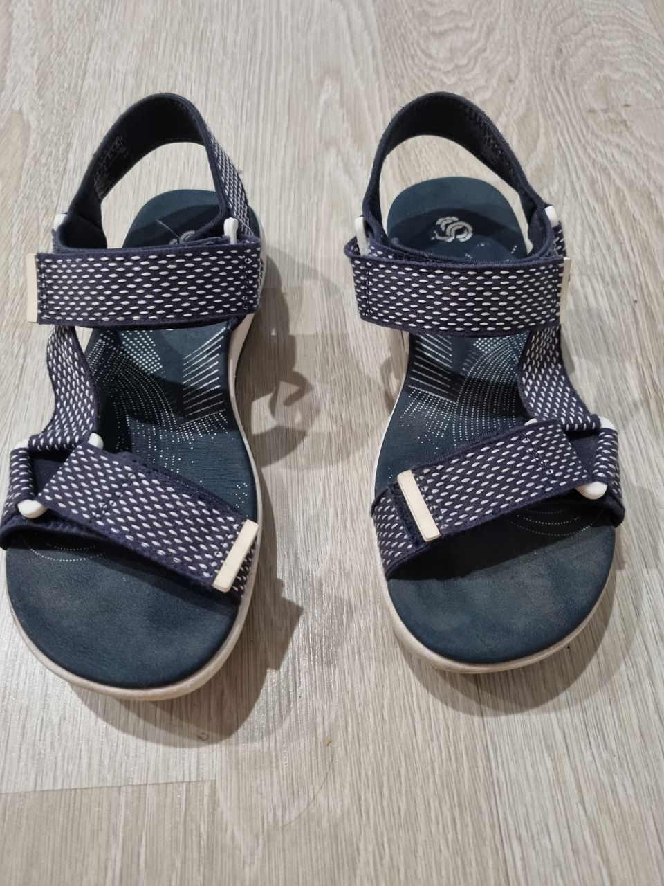 Clark naisten siniset sandaalit
