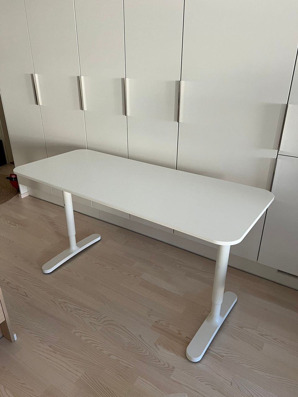 Ikea Bekant työpöytä 140x60cm