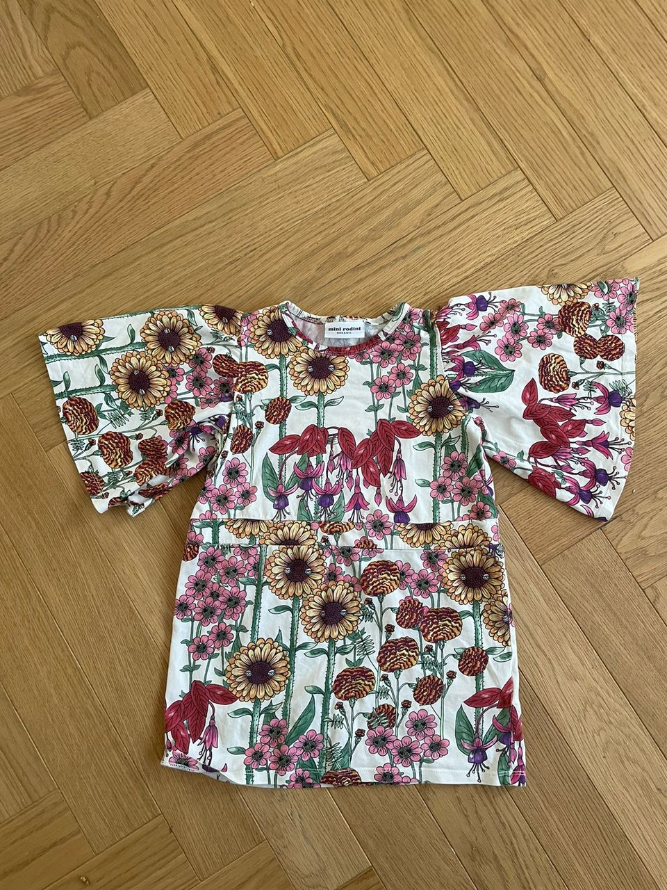 Mini rodinin mekko