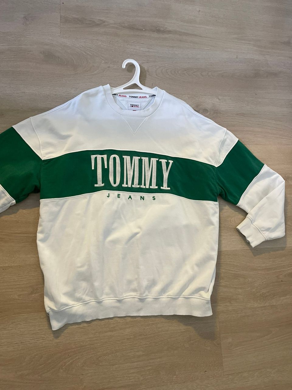 Tommy jeans college