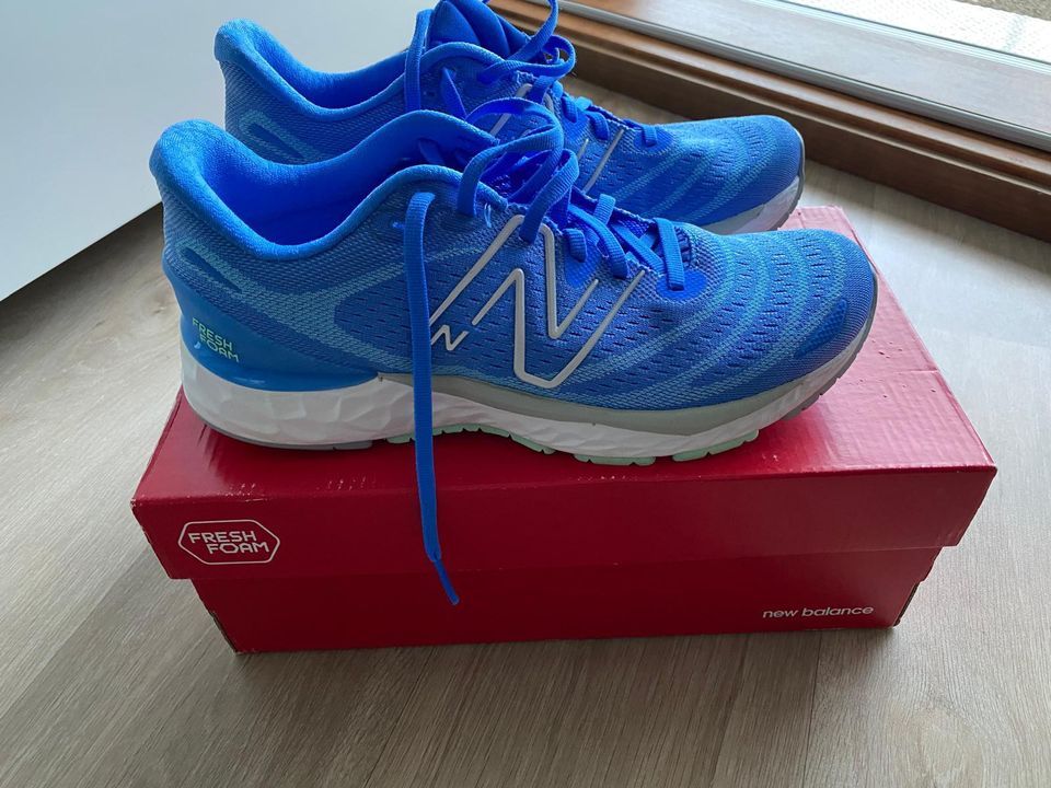 Uudet naisten New Balance kengät