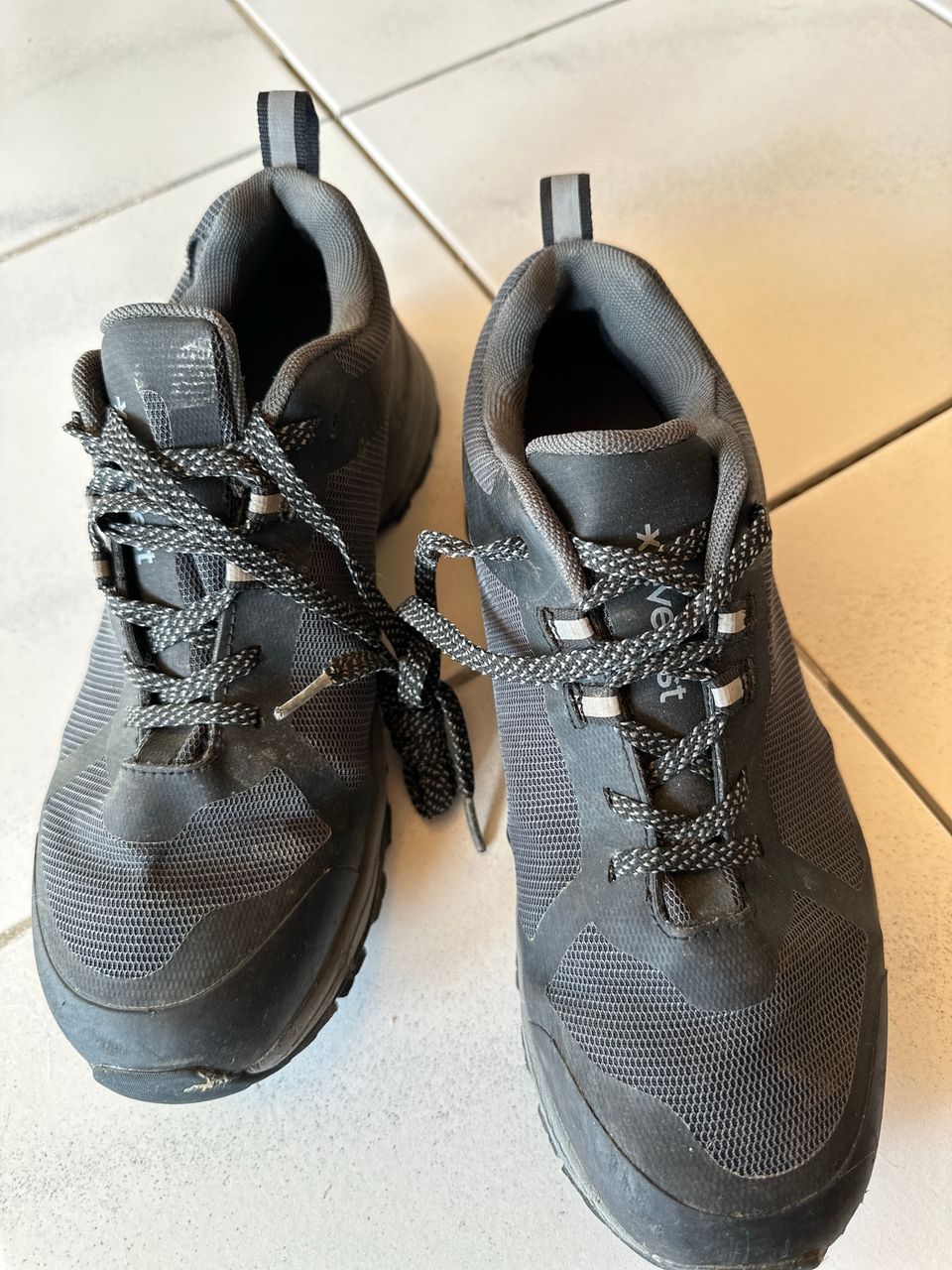 Everest waterproof kengät koko 40