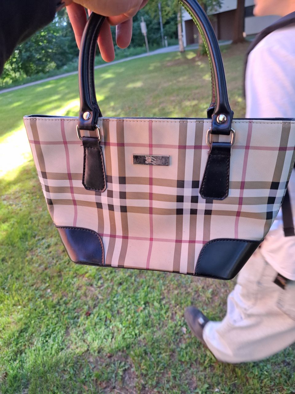 Burberry naisten laukku