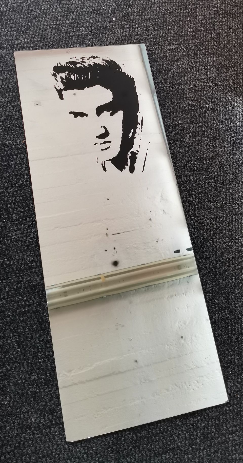 Peili 77x30 cm Elvis Presley.