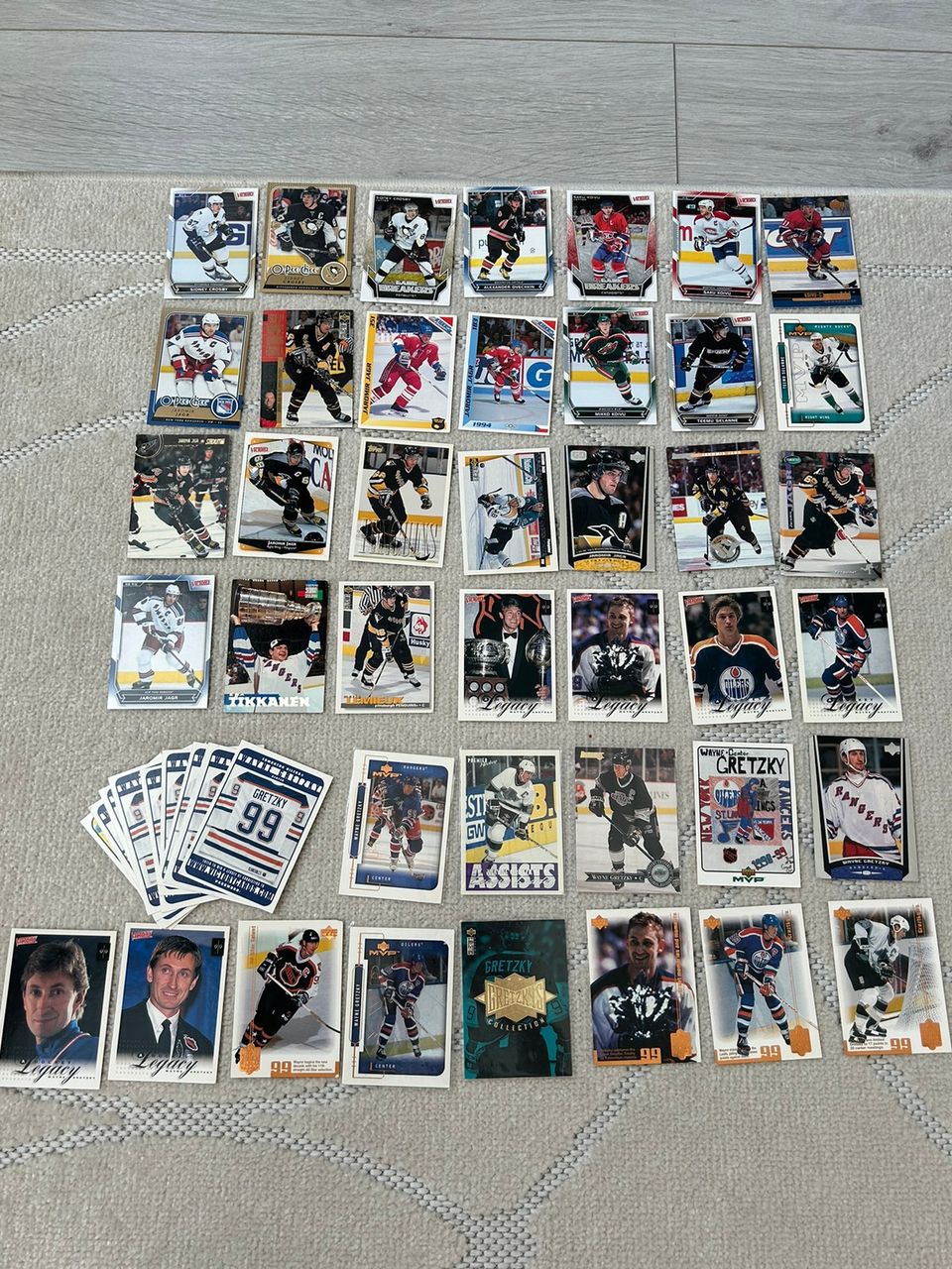 Kokoelma 1 NHL kortteja