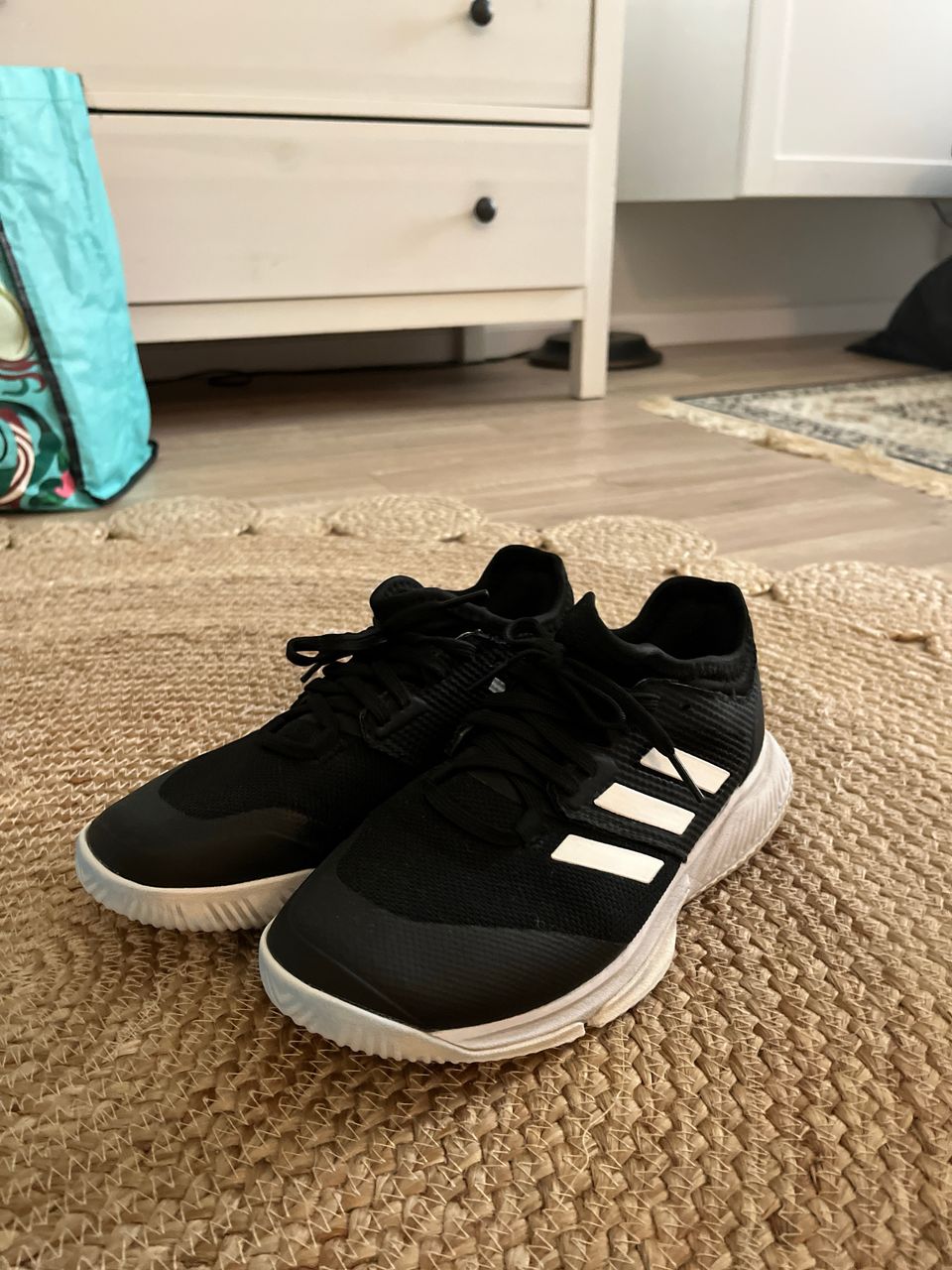 Padelkengät tai tenniskengät Adidas 37 1/3