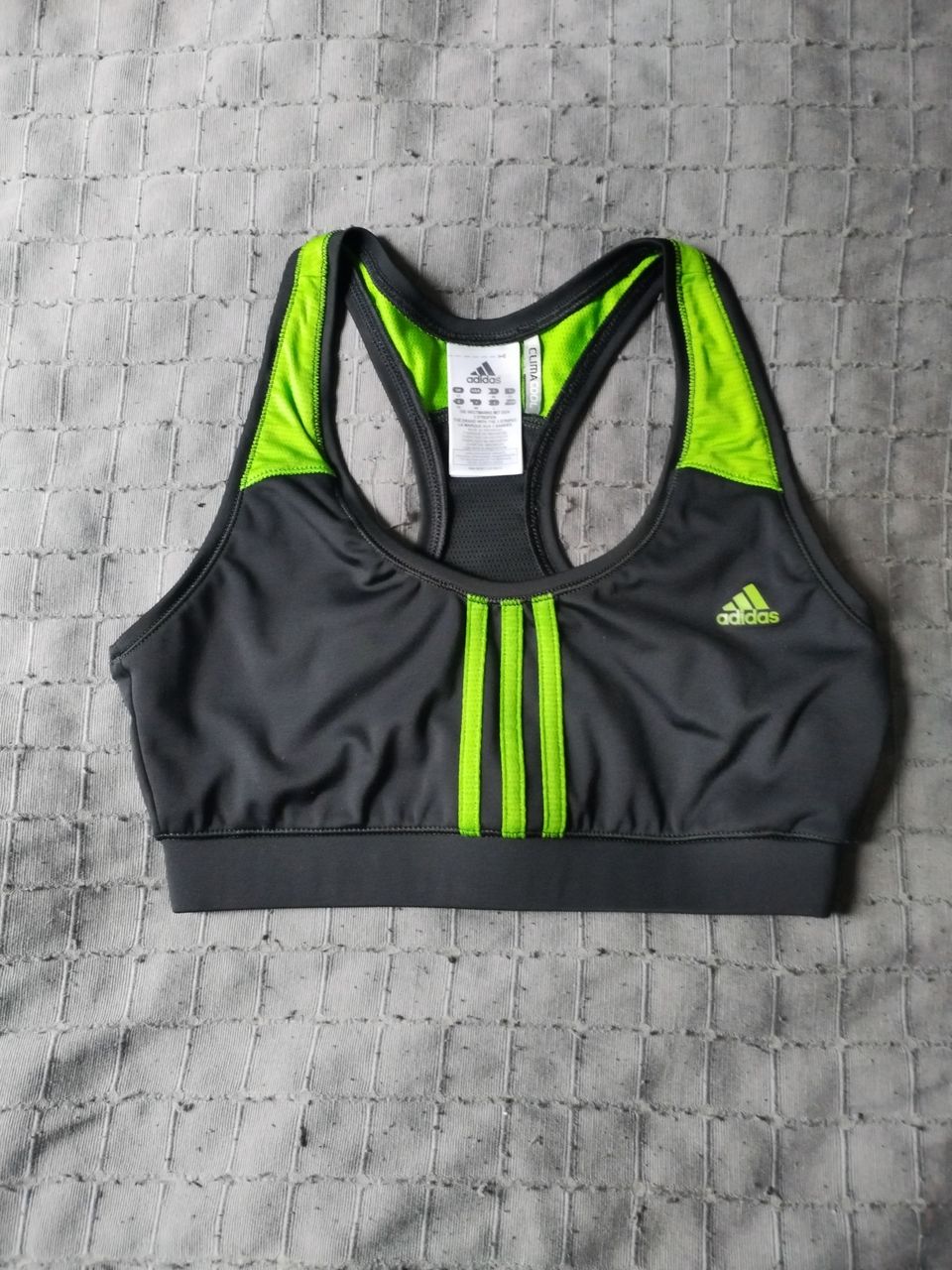 Adidas urheiluliivit L