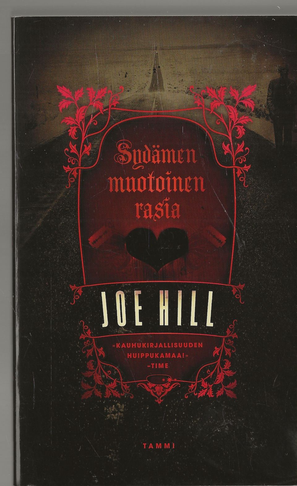 Joe Hill: Sydämen muotoinen rasia. Tammi 2011.