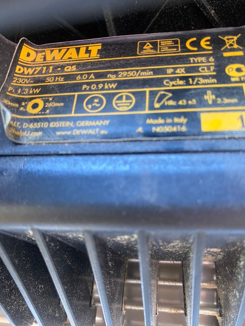 Dewalt DW711 kääntöpöytäsirkkeli