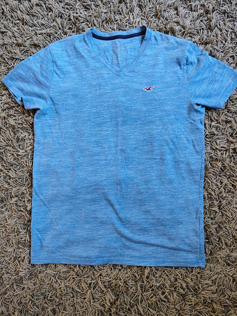 S (175) Hollister t-paita