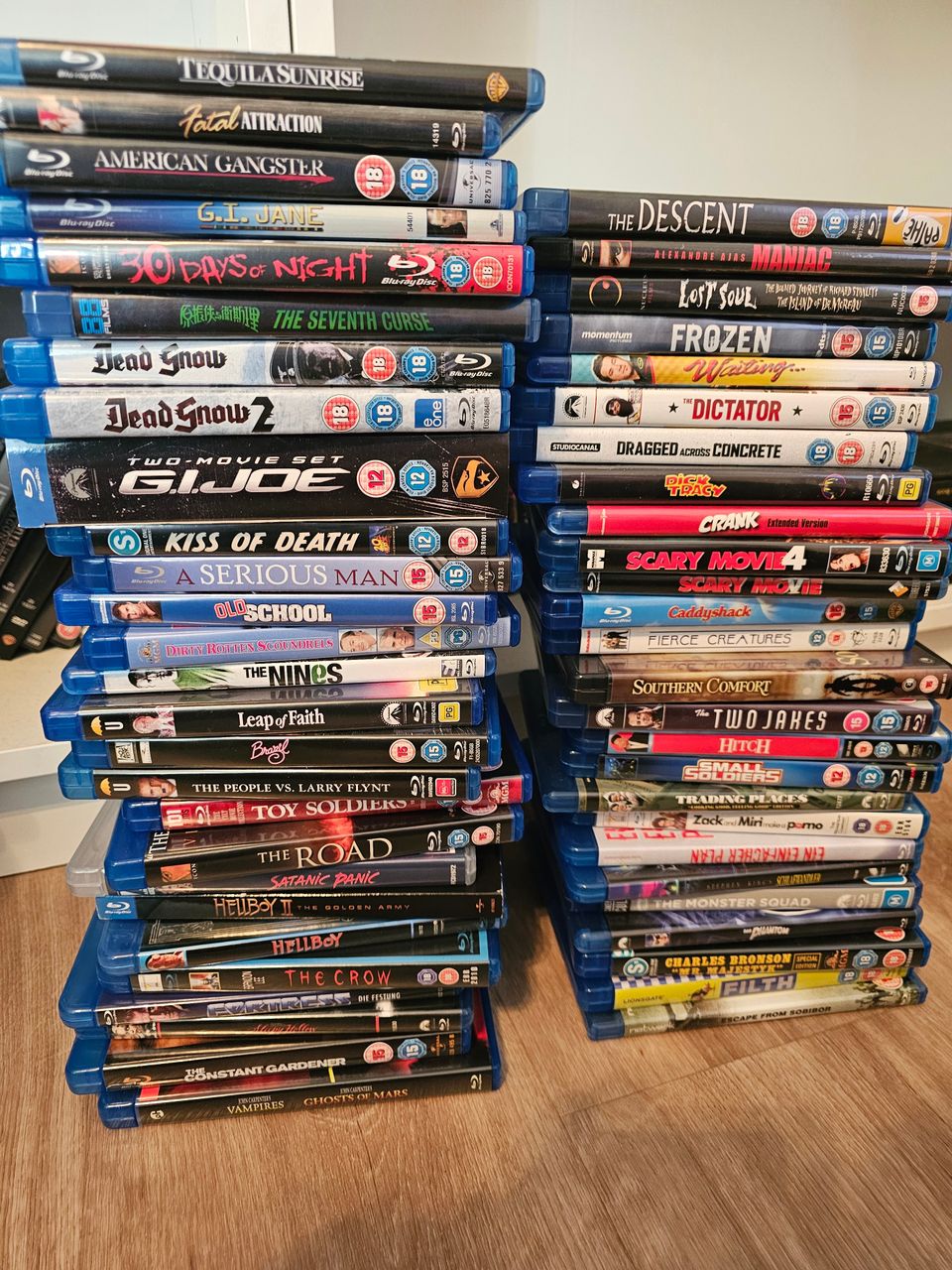 Import bluray levyjä muovikassillinen