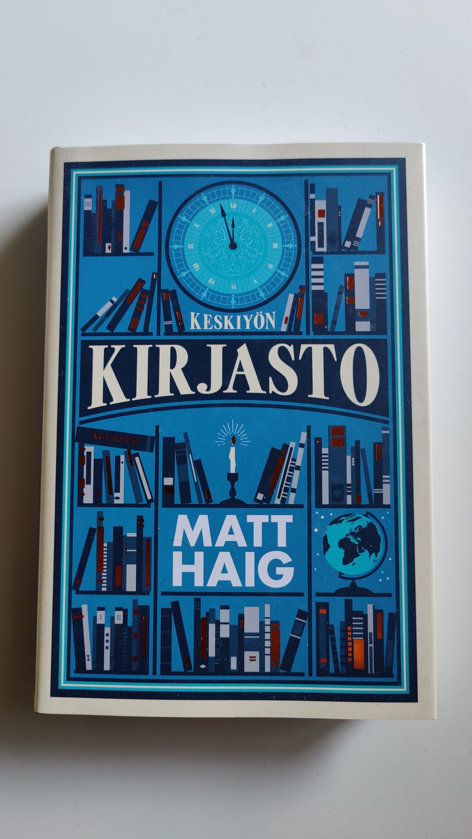 Keskiyön kirjasto -Matt Haig