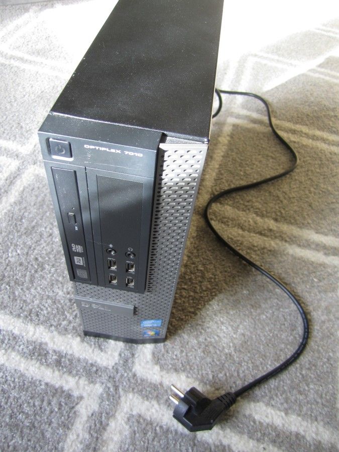 Pöytäkone Dell i7 16GB 500GB SSD GT730 2 käyttöjärjestelmällä Monterey+Win