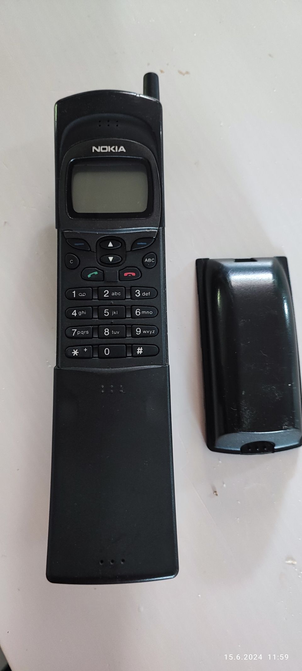 Nokia 8110