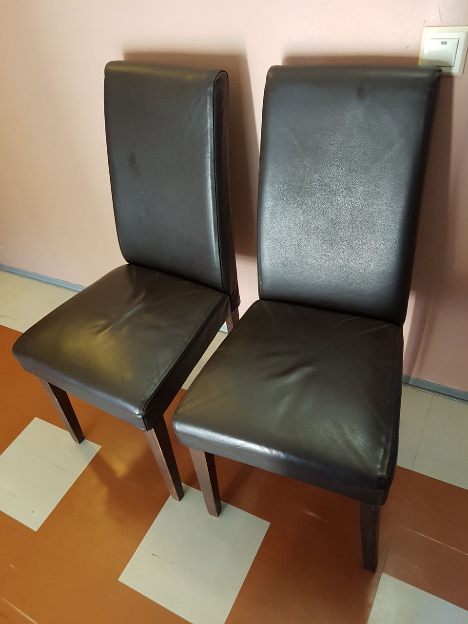 Haleywood vanha nahkaiset keittiön tuolit - leather kitchen chairs 2kpl