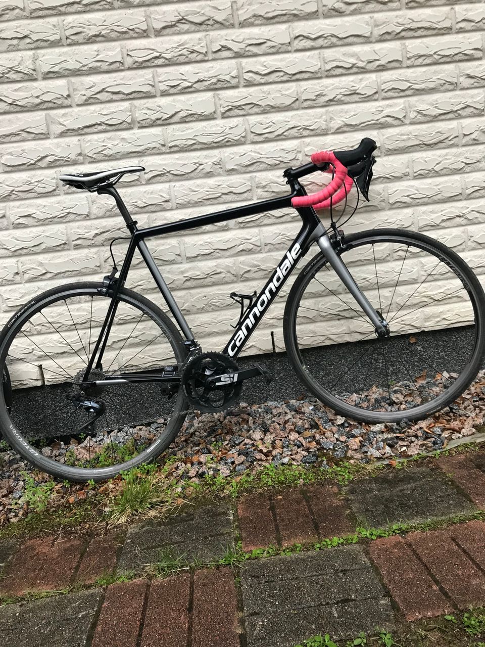 Cannondale SuperSix Evo Ultegra, kaksilla kiekoilla