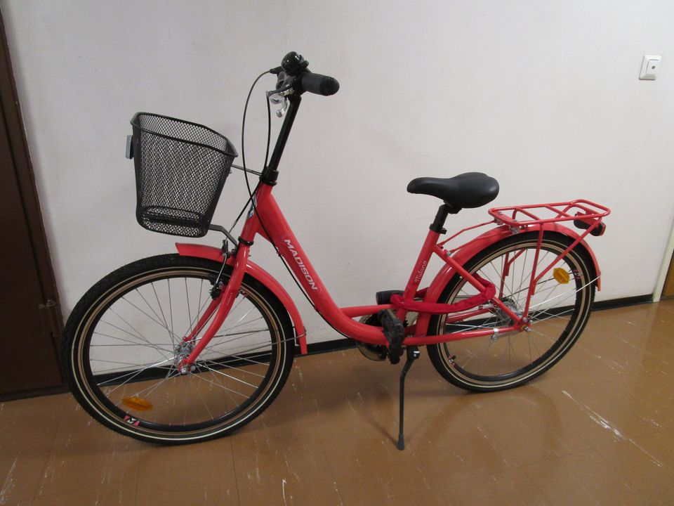 Madison Milano 24" 3-V 37cm nuorten polkupyörä helmiäis punainen