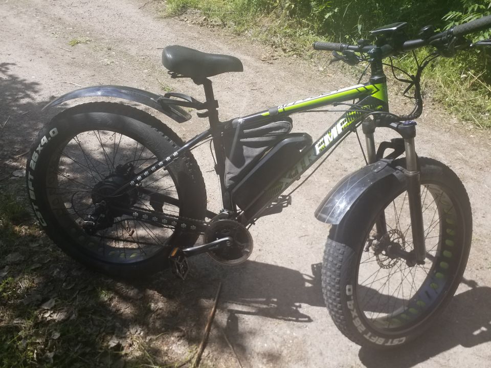 X-Treme merkkinen fatbike,sähköavusteinen