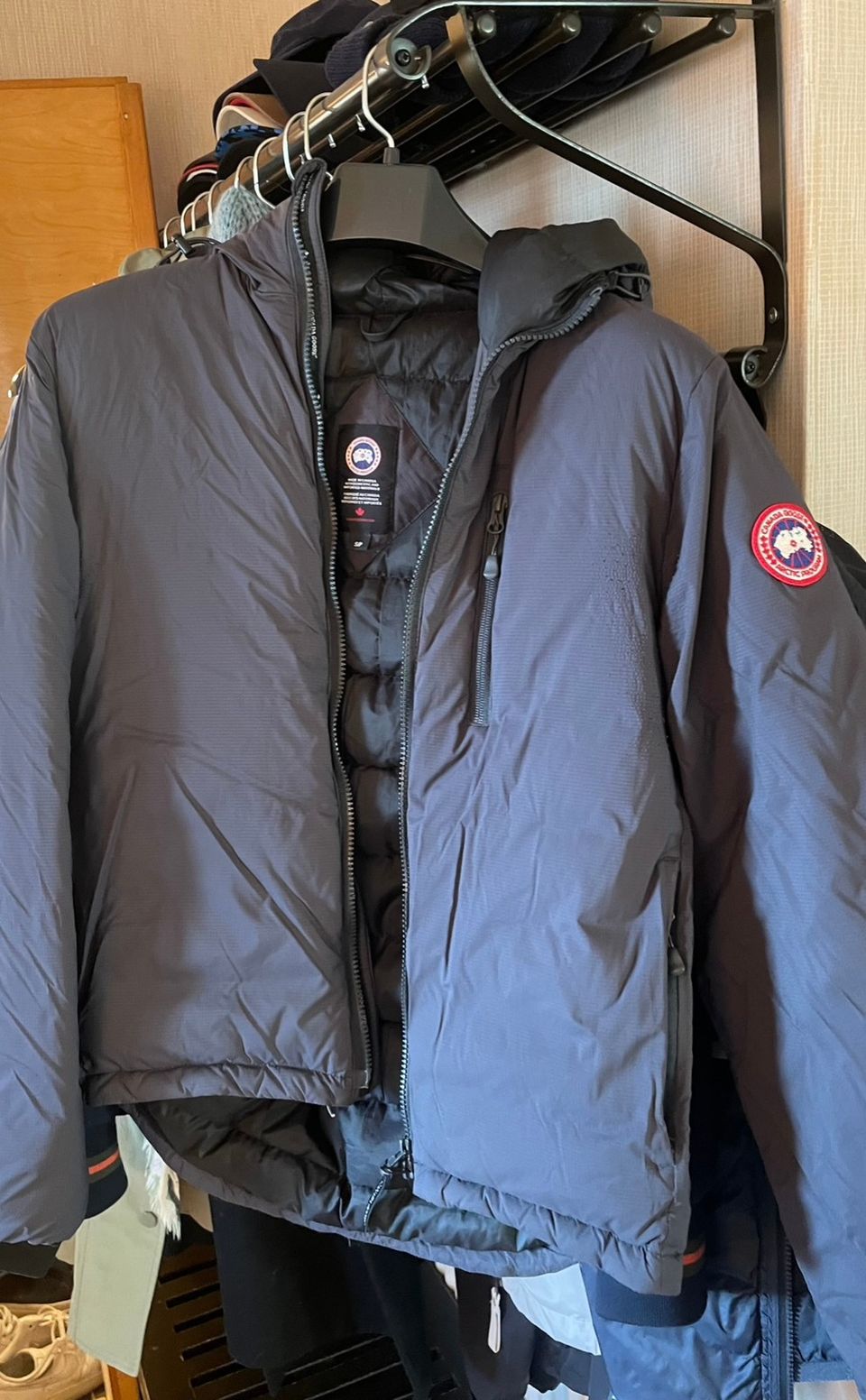 Canada goose Lodge Hoody untuvatakki