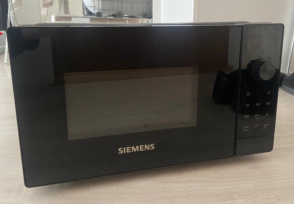 Siemens mikroaaltouuni