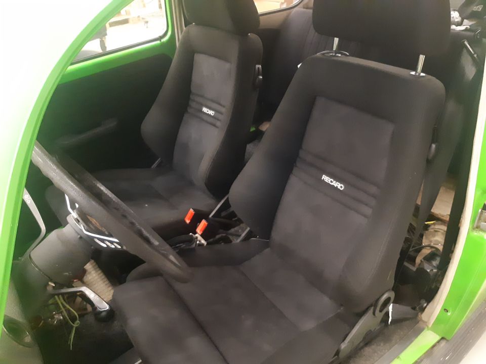 Recaro tms. kippaavat penkit