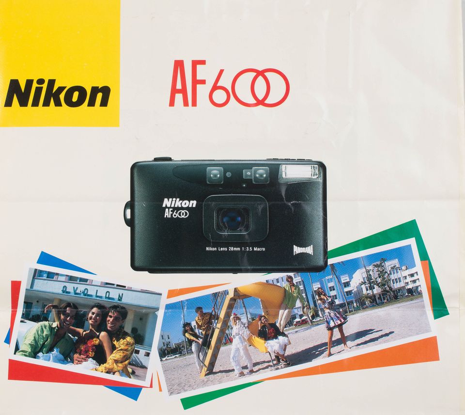 Nikon AF600