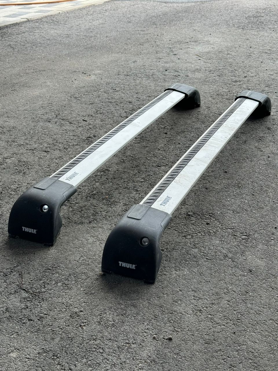 Thule Wingbar edge 95cm+86cm kattotelineet BMW F11