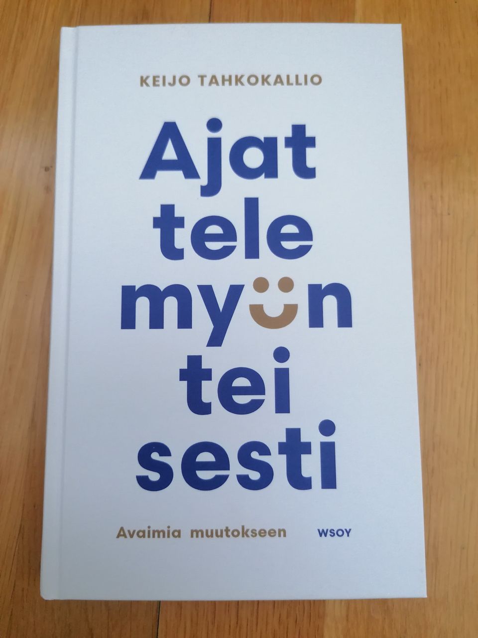 Ajattele myönteisesti kirja