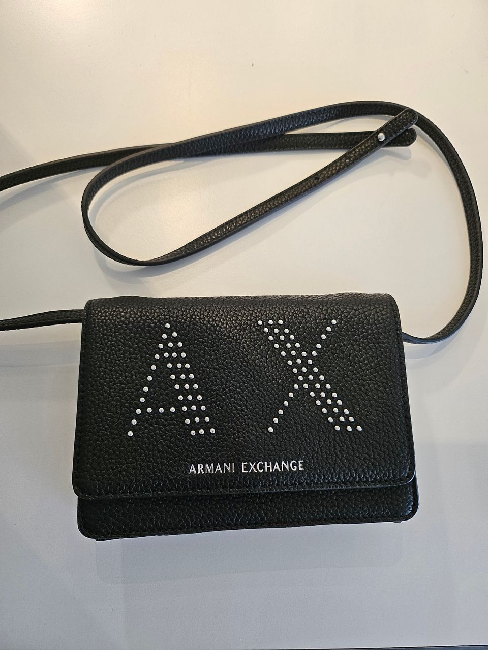 Armani Exchange laukku