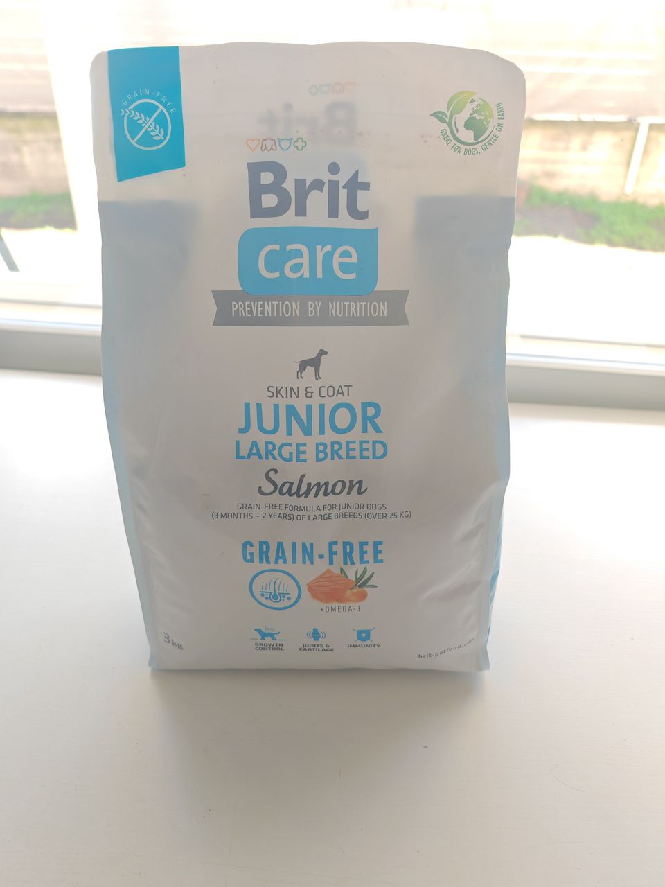 Brit Care Junior Large Breed Salomon 3Kg