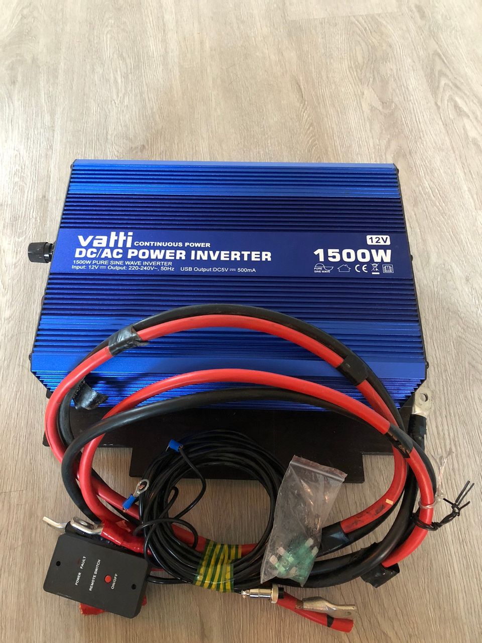 Invertteri 1500w 12V Vatti siniaalto