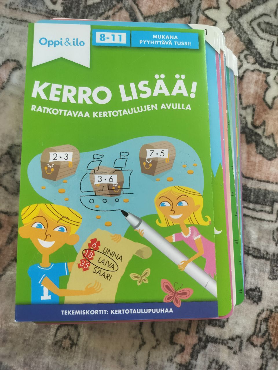 Oppi & Ilo :  Kerro lisää kertotaulukortit