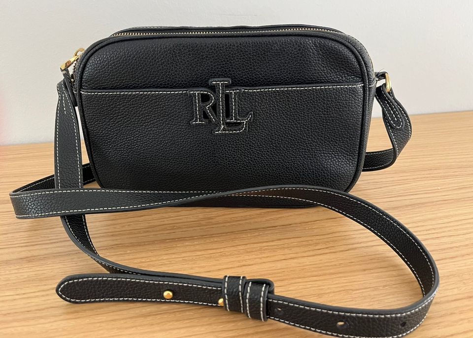 Ralph Laurenin crossbody-käsilaukku.