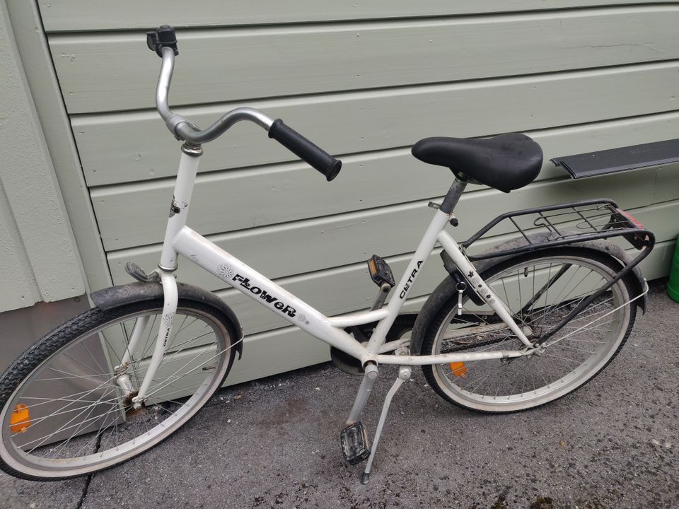 Lasten polkupyörä 24"