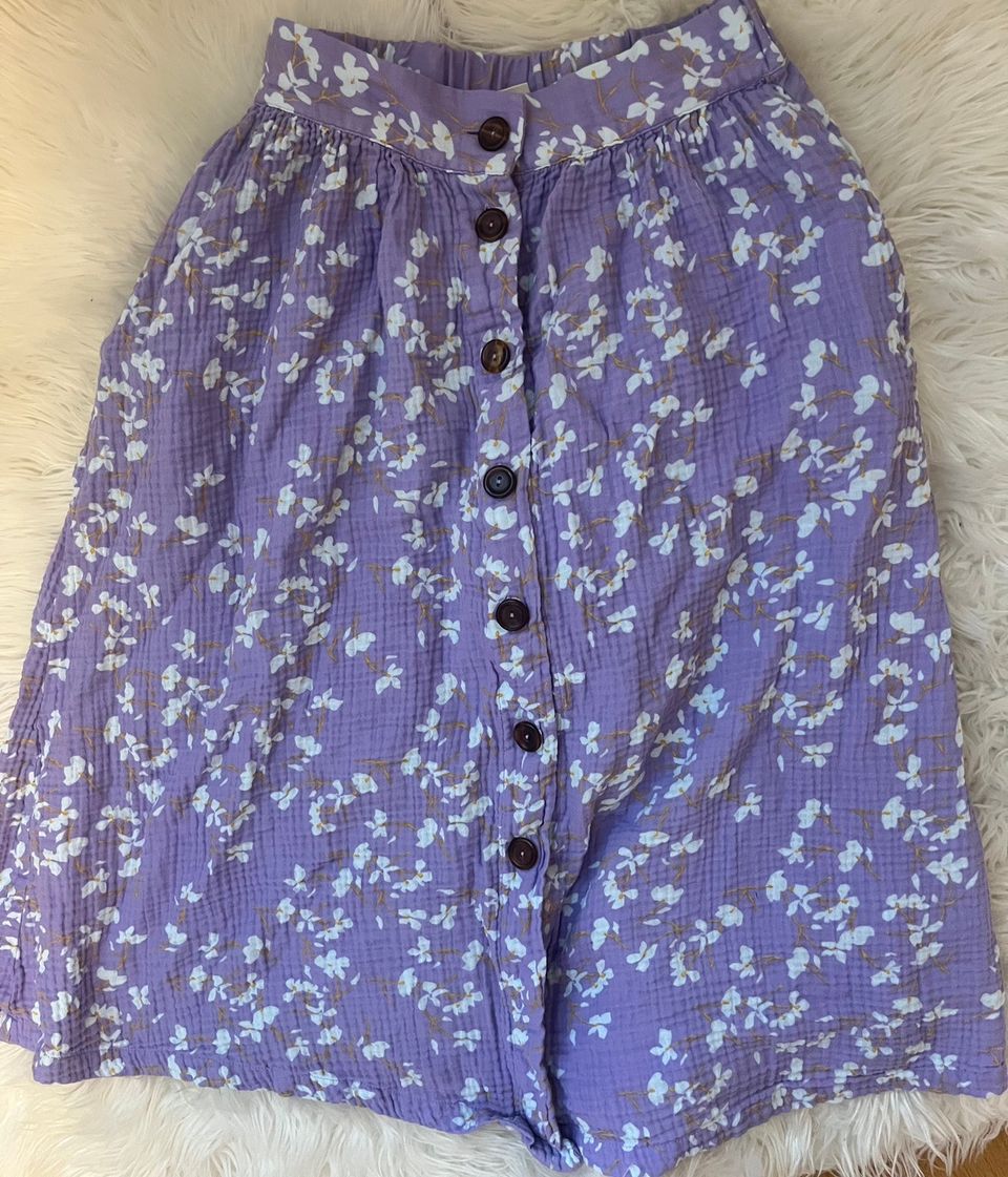 Kaiko button skirt lavender garden, koko S