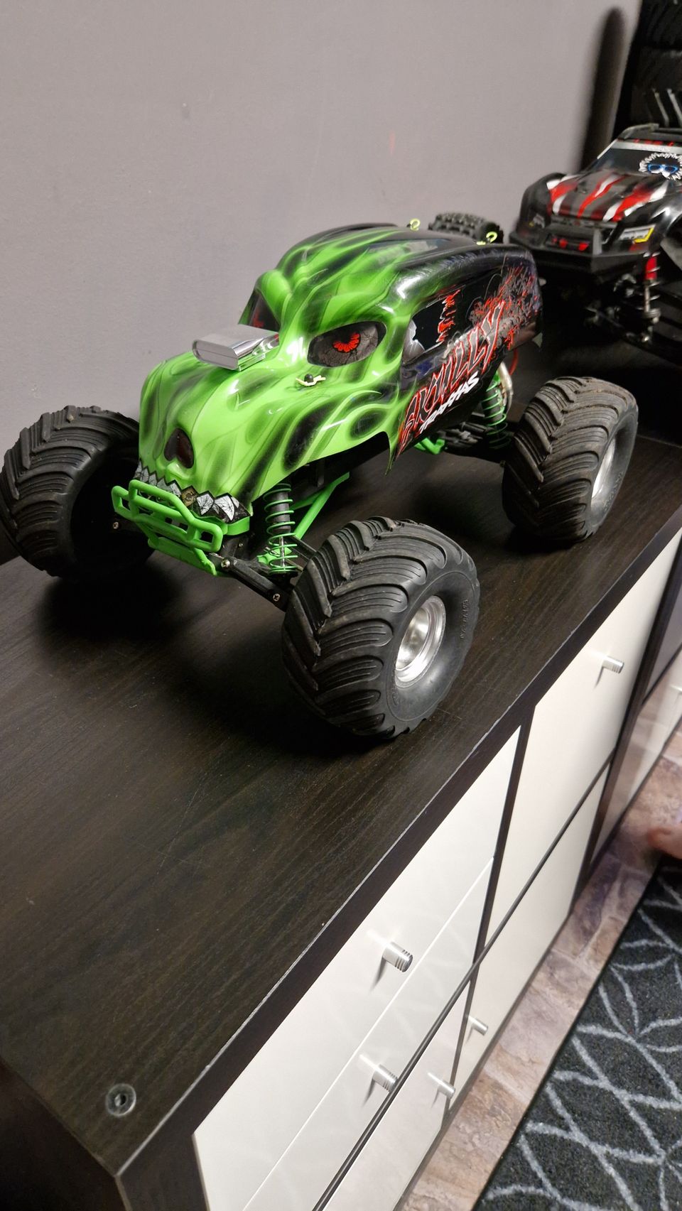 Traxxas skully