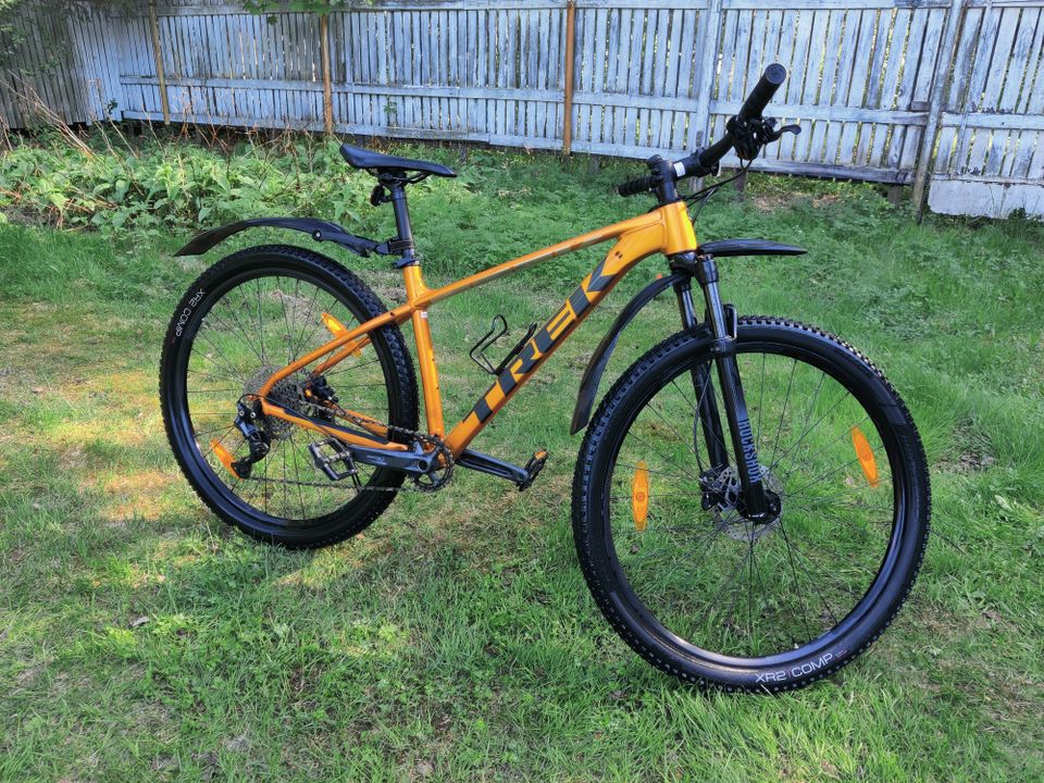 Trek Xcaliber 7 maastopyörä